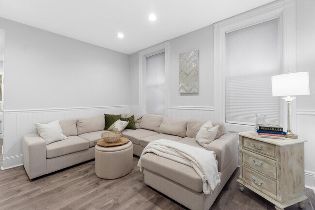 Foto del edificio - 723 Willow Ave