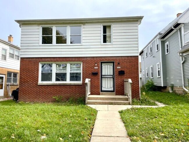 Building Photo - 4360 N. 28th