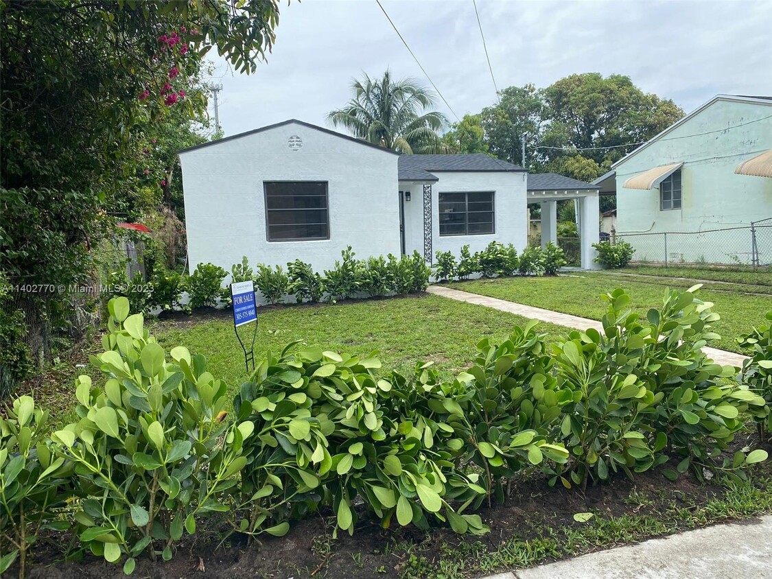 Primary Photo - 1420 NW 39th St