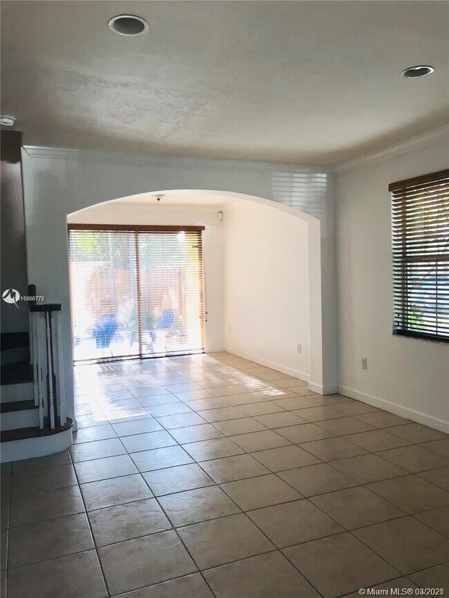 Building Photo - 220 SW 87th Ct