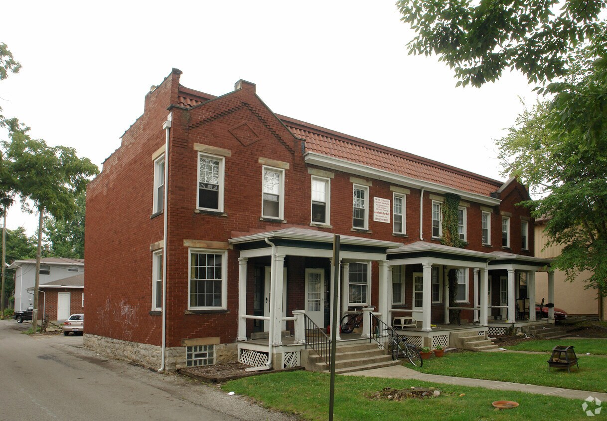 Primary Photo - 78-86 E Norwich Ave