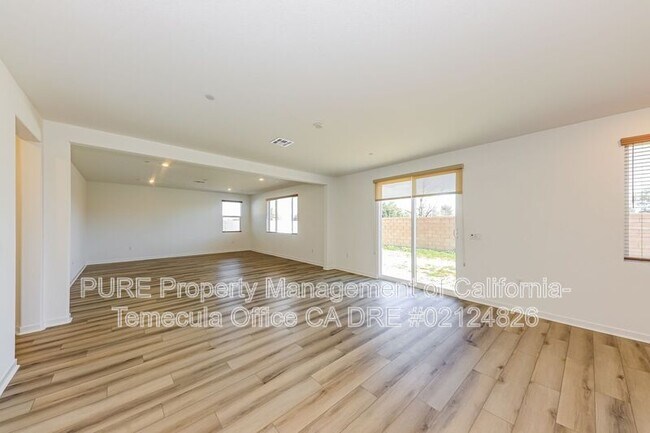 Building Photo - 31164 Vega St