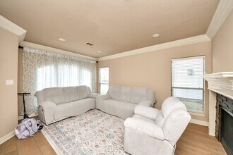 Building Photo - 14454 Summerleaf Ln