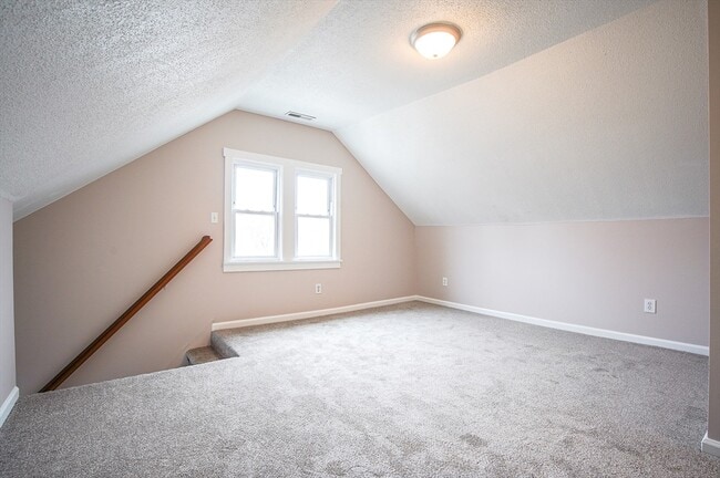 Building Photo - 908 Belmont Ave