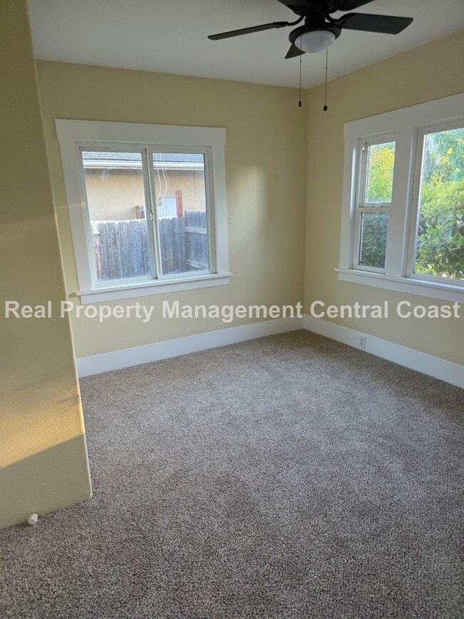 Foto del edificio - AVAILABLE NOW - 2 Bed, 1 Bath Paso Robles ...