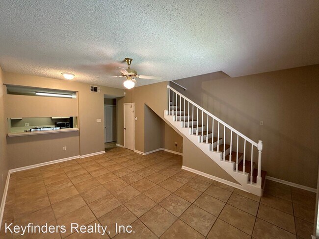 Building Photo - 1 br, 1.5 bath House - 8508 Summa Ave.  Un...