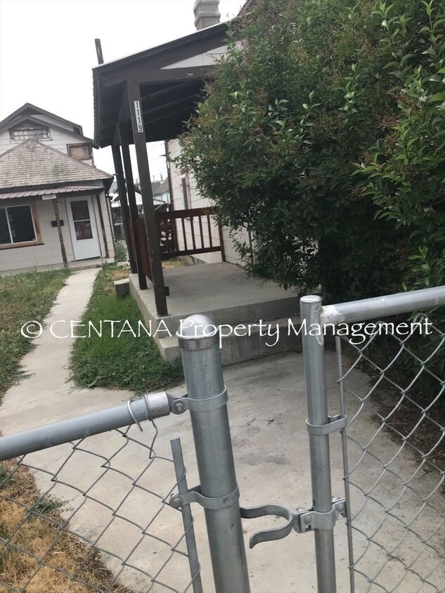1119-1119 1/2 Nevada Unit Front House, Butte, MT 59701 - Room for Rent ...