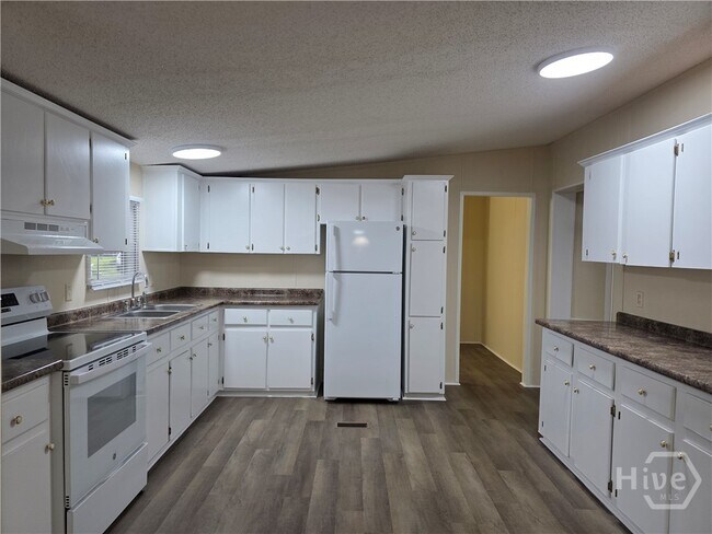 Foto del edificio - 311 Mockingbird Dr