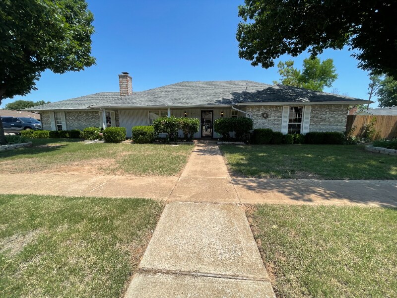 Primary Photo - 1651 SW 86th St