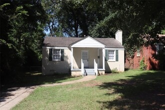 Building Photo - 124 Oak Forest Dr