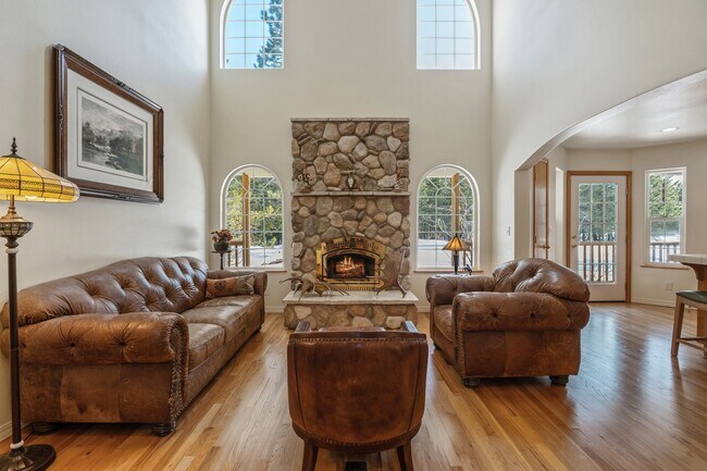 Building Photo - 34710 N Kelso Dr