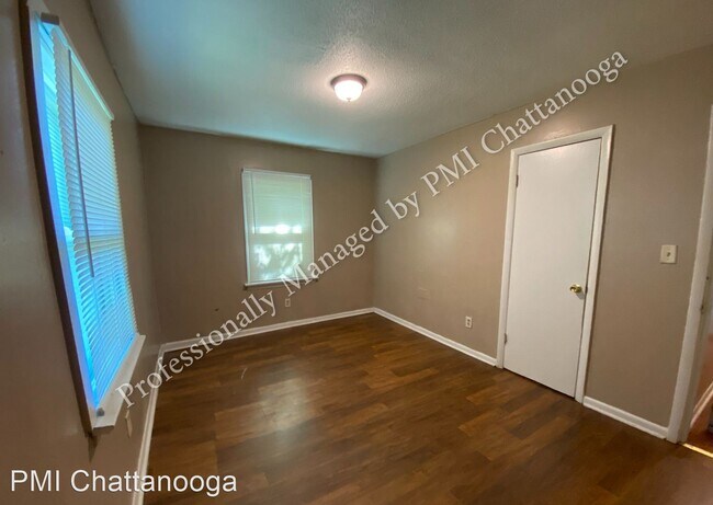 Building Photo - 2 br, 1 bath House - 2011  Blackford St.