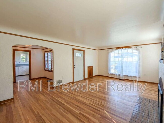 Foto del edificio - 1822 Rucker Ave