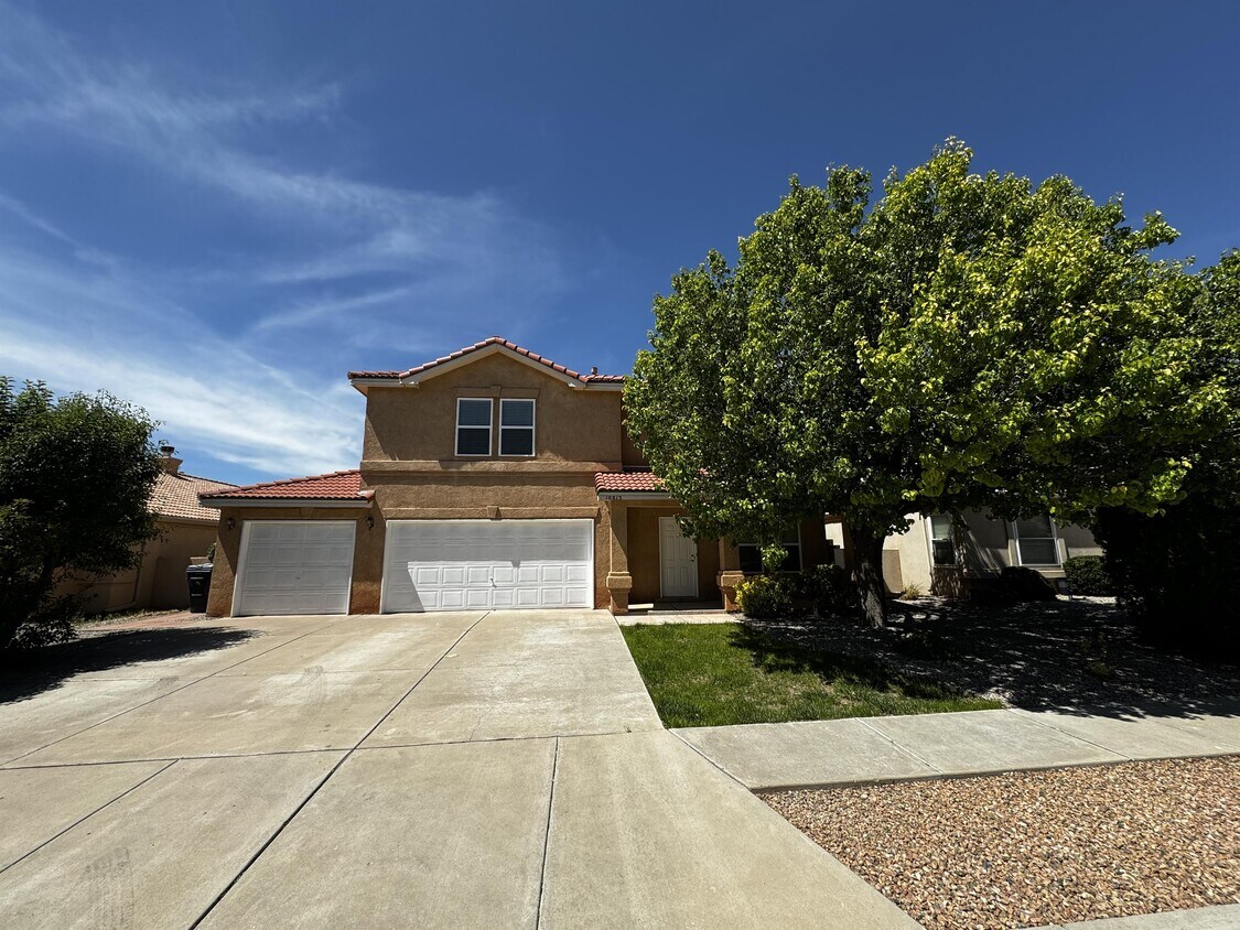 Foto principal - 10815 Thunder Basin Rd SE