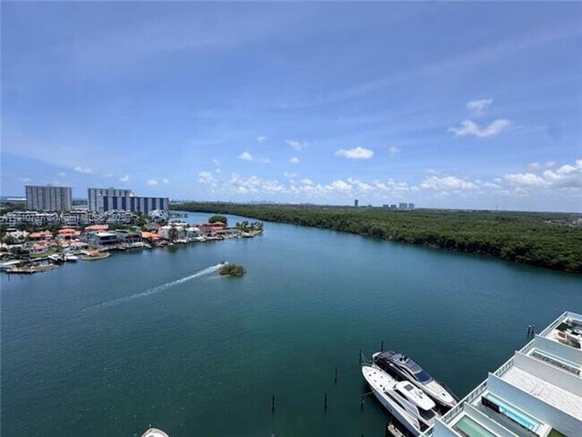 Foto del edificio - 400 Sunny Isles Blvd