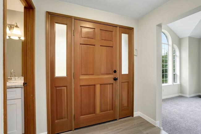 Foto del edificio - 3 Bedroom Home in Lake Stevens!