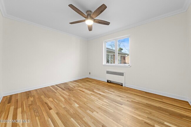 Building Photo - 283 Spring St