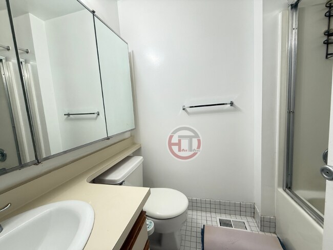 Foto del edificio - 227 Admiral Ln