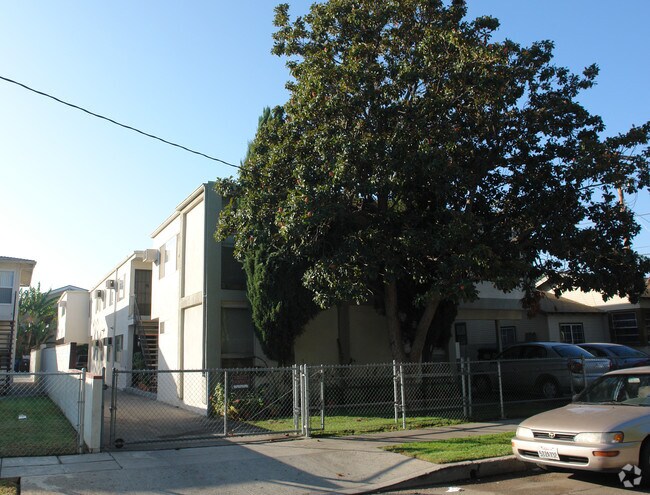 Foto del edificio - 11340 Miranda St