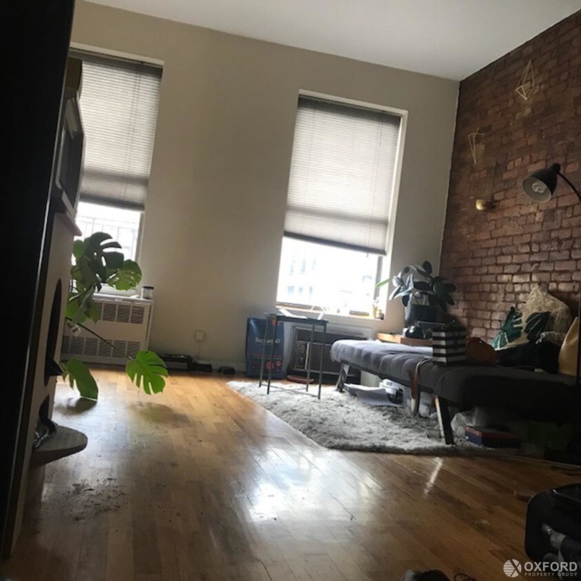Primary Photo - 1488 Second Avenue