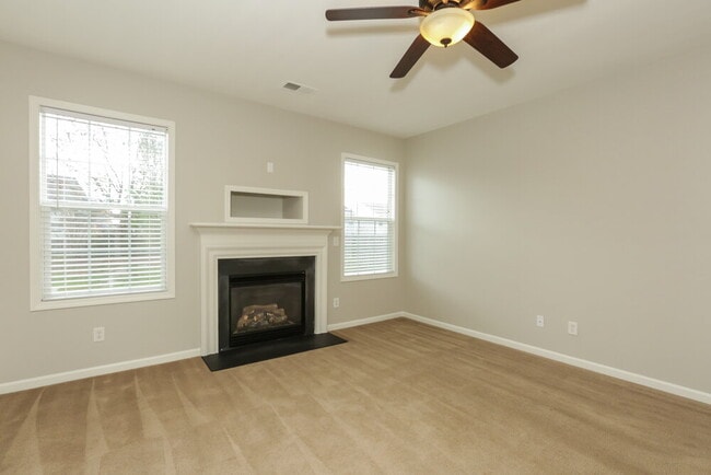 Building Photo - 14917 Aven Creek Ct