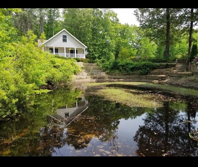 Building Photo - 32300 Azalea Ln