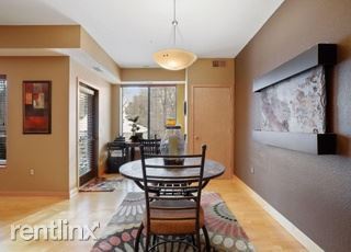 Building Photo - 1 br, 1 bath Condo - 4750 E 53rd St Apt 202