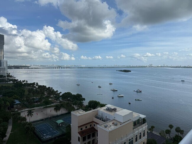 Foto del edificio - 1717 N Bayshore Dr