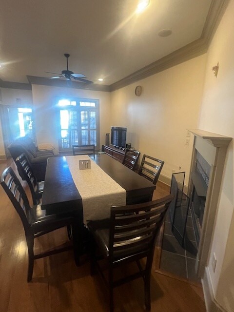 Foto del edificio - 324 Village Walk Ln