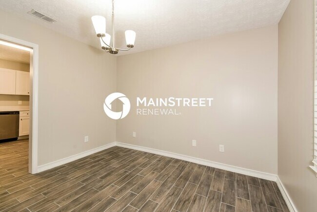 Building Photo - 3 Bedroom Pet-Friendly Home in ACWORTH, GA with Main Street Renewal
