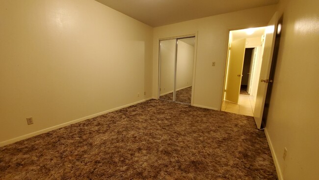 Foto del edificio - Monroe Street Apts