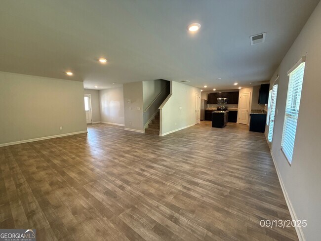 Building Photo - 1450 Veranda Ln