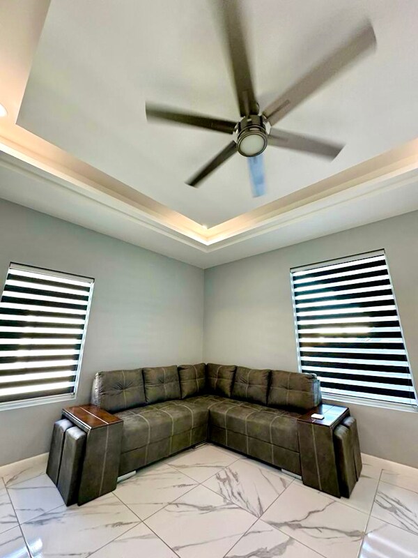 Foto principal - 1705 Angelina Dr