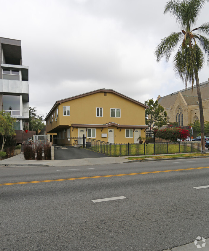 Foto del edificio - 321 Wilton Pl