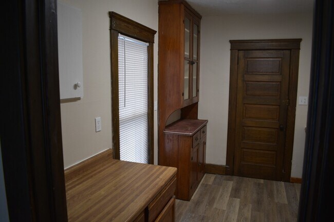 Foto del edificio - 1309 Middle Ave