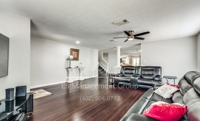 Foto del edificio - 7618 Van Ness Dr