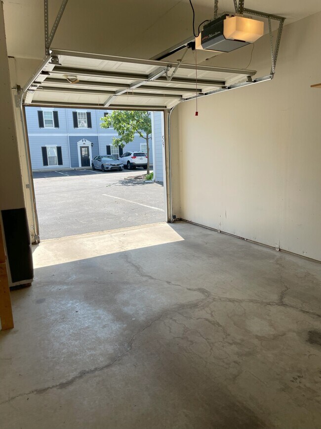 Building Photo - 12820 University Crescent