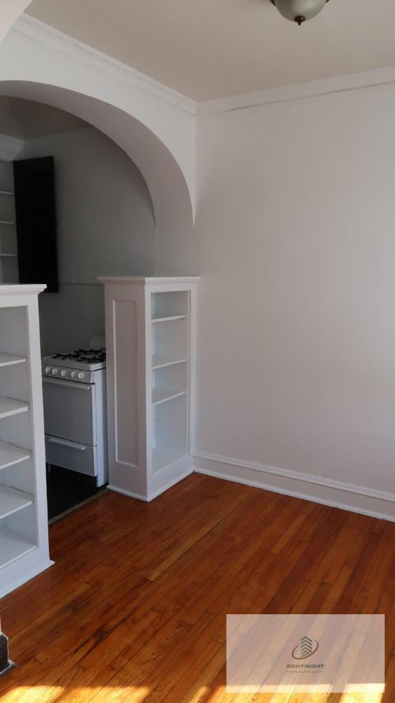 Foto del edificio - 4588 N Elston Ave