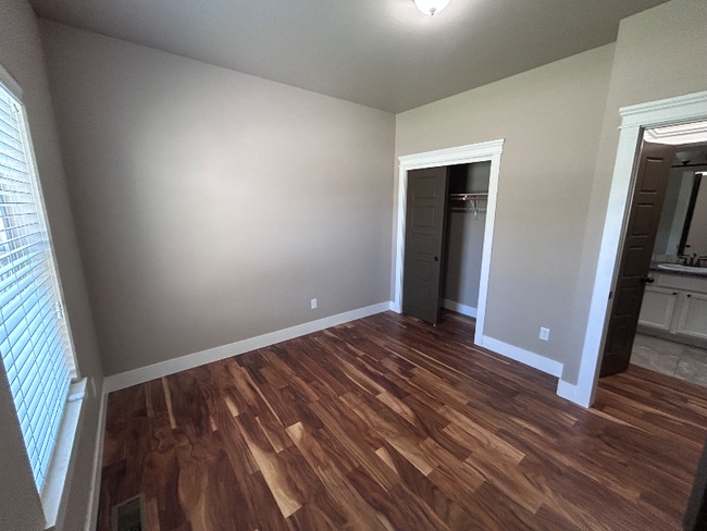 Building Photo - 2429 Independence St