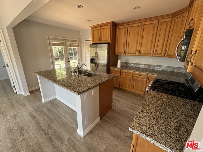 Building Photo - 13025 Psomas Wy