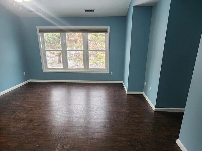 Foto del edificio - 132 Morningside Ct
