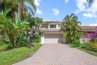 Building Photo - 2585 Sheltingham Dr