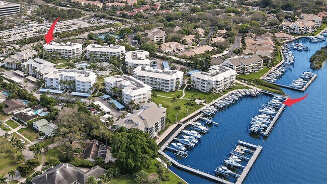Building Photo - 1044 Bay Colony Dr S