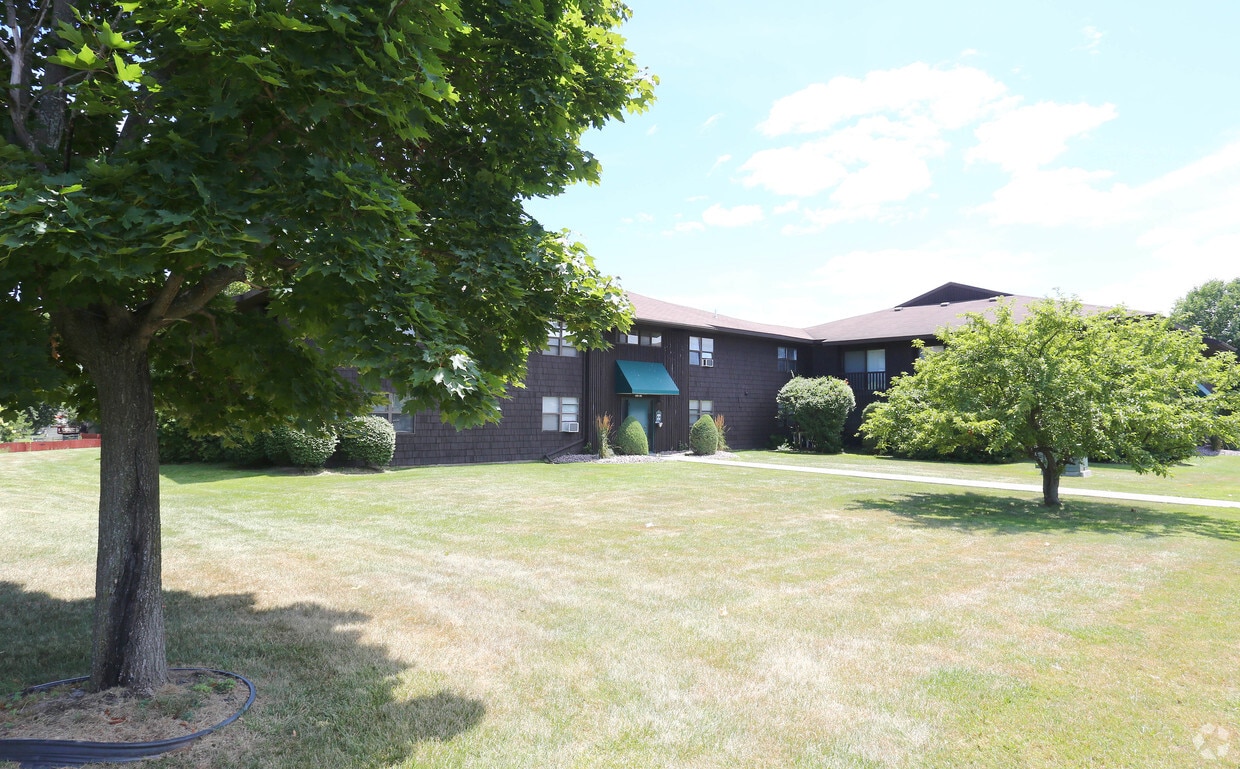 Village Green Rentals Baldwinsville, NY