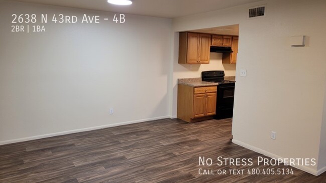 Foto del edificio - 2 Bed Condo off 43rd Ave and Thomas!