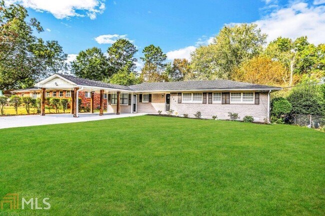 Foto del edificio - 3680 Brookcrest Cir