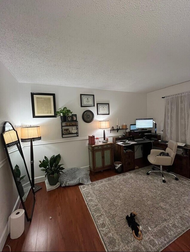 Foto del edificio - 158 Lakeview Dr