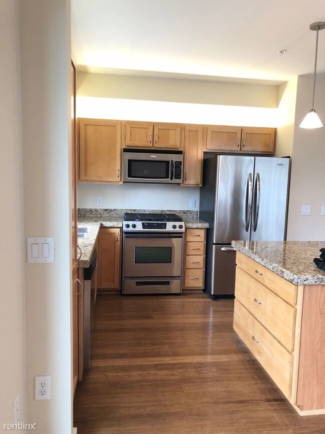 Building Photo - 347 Rustic Pl