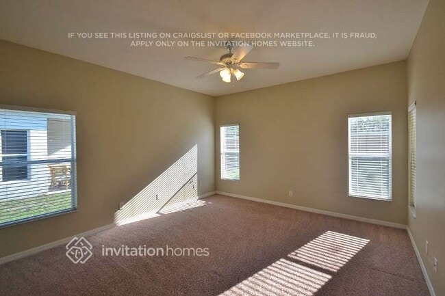 Foto del edificio - 9342 Beaufort Ct