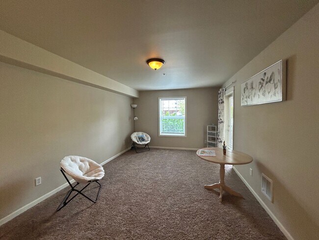 Foto del edificio - 700 32nd St